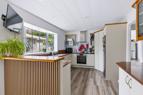 Photo of property in 172a Mangorei Road, Merrilands, New Plymouth, 4312
