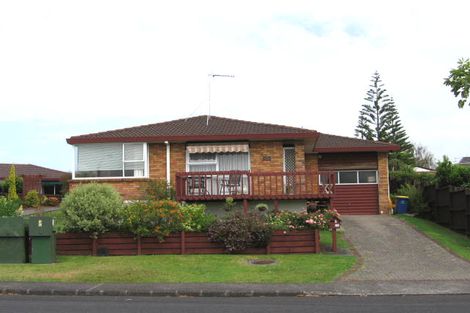 Photo of property in 33a Kirby Street, Glendene, Auckland, 0602