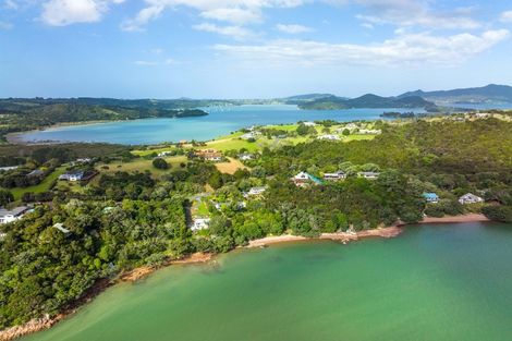 Photo of property in 100 Manganese Point Road, Tamaterau, Whangarei, 0174