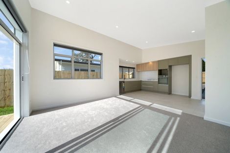 Photo of property in 398 Main Road, Huapai, Kumeu, 0810