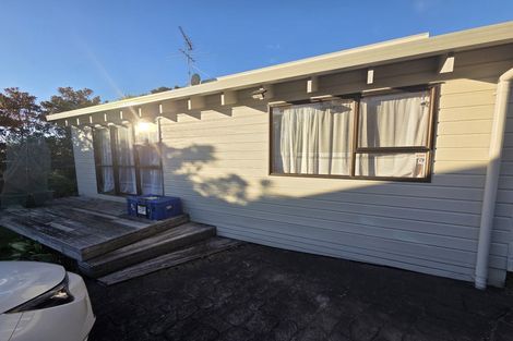 Photo of property in 8 Churchouse Road, Greenhithe, Auckland, 0632