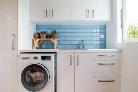 Photo of property in 48 Miro Street, Takaro, Palmerston North, 4410