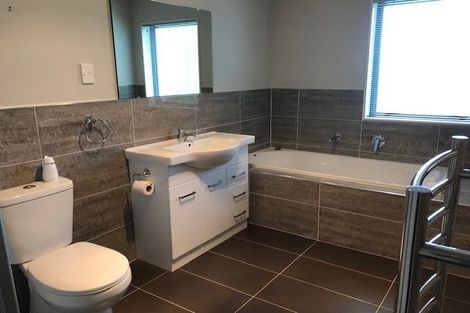 Photo of property in 15 Arion Road, Takanini, 2112