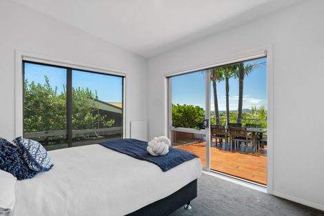 Photo of property in 282 Glamorgan Drive, Northcross, Auckland, 0630