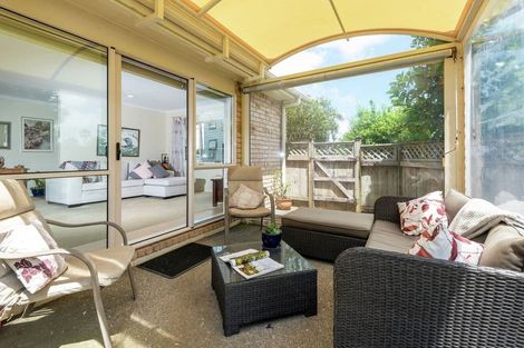 Photo of property in 47 Corta Bella Place, Golflands, Auckland, 2013