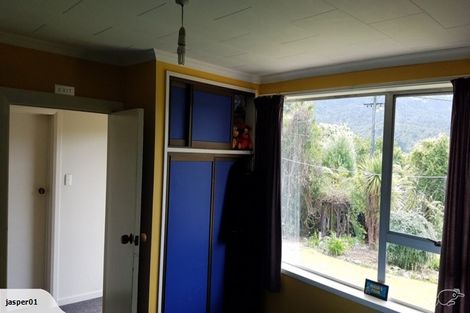 Photo of property in 5 Railway Terrace, Runanga, 7803