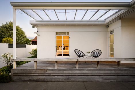 Photo of property in 215a Victoria Avenue, Hokowhitu, Palmerston North, 4410