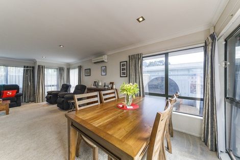 Photo of property in 40a Kingswood Street, Takaro, Palmerston North, 4412