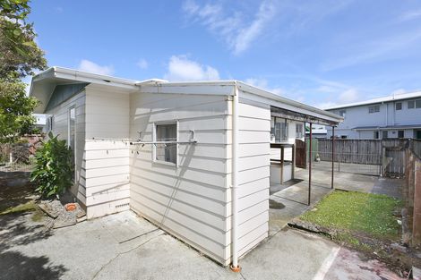 Photo of property in 5a Flygers Line, Milson, Palmerston North, 4414