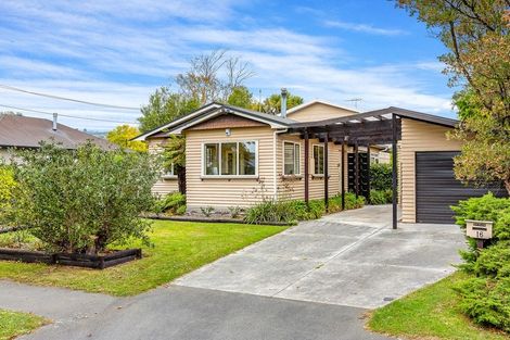 Photo of property in 16 Ngaio Street, Saint Martins, Christchurch, 8022