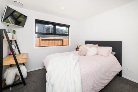 Photo of property in 35 Freedom Drive, Kelvin Grove, Palmerston North, 4414