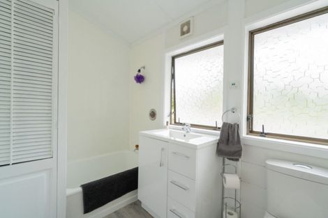 Photo of property in 759 Acacia Bay Road, Acacia Bay, Taupo, 3330