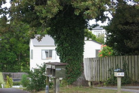 Photo of property in 2/15 Cresta Avenue, Beach Haven, Auckland, 0626