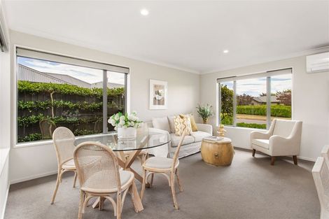 Photo of property in 21 Somerville Crescent, Aidanfield, Christchurch, 8025