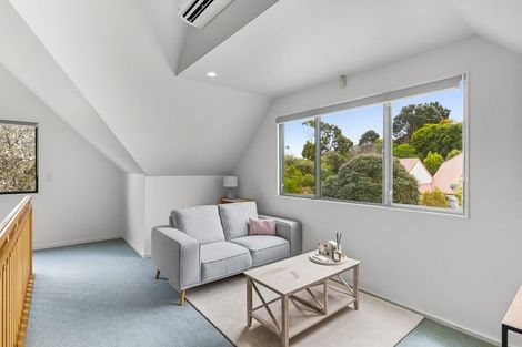 Photo of property in 2 Southleigh, Raumati South, Paraparaumu, 5032