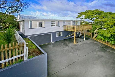 Photo of property in 1/223 Eskdale Road, Birkenhead, Auckland, 0626