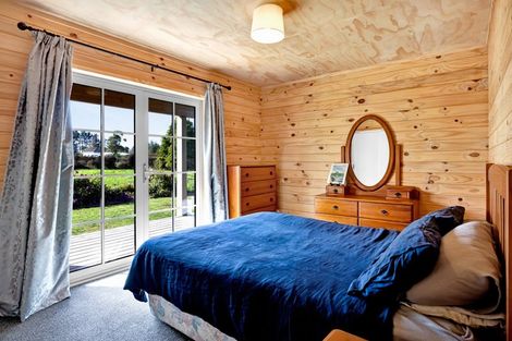 Photo of property in 28 Bridger Place, Eltham, 4322