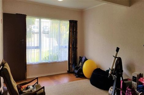 Photo of property in 22 Oriel Avenue, Tawa, Wellington, 5028