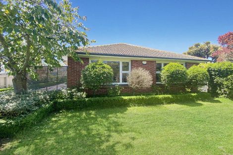 Photo of property in 120 Watford Street, Strowan, Christchurch, 8052