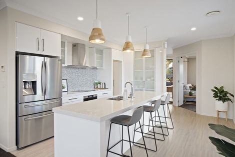 Photo of property in 13 William Andrew Road, Pukekohe, 2120