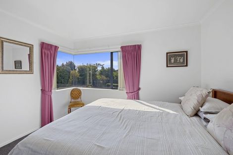 Photo of property in 3 Maple Crescent, Whalers Gate, New Plymouth, 4310