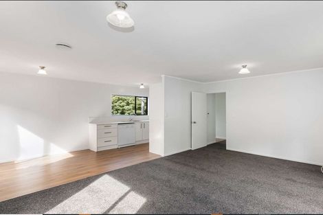 Photo of property in 6/17a Idesia Place, Totara Heights, Auckland, 2105