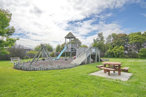 Photo of property in 4 Seadown Crescent, Amberley, 7410