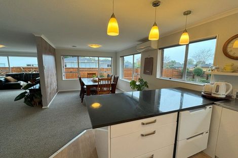 Photo of property in 5 Humphries Place, Awapuni, Palmerston North, 4412