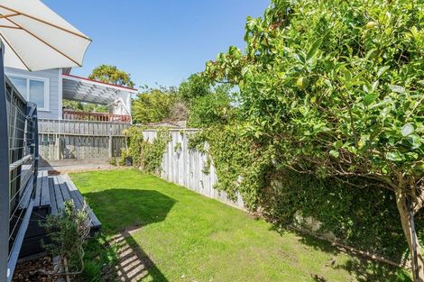 Photo of property in 32 Hiropi Street, Newtown, Wellington, 6021