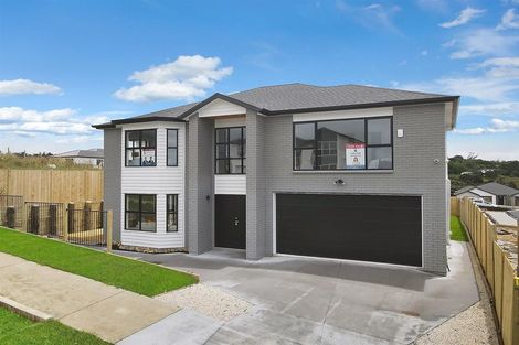 Photo of property in 16 Lumber Rise, Swanson, Auckland, 0614