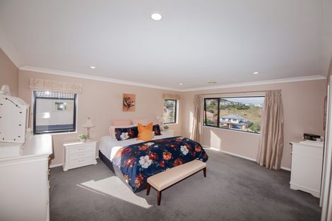 Photo of property in 7 Moston Grove, Churton Park, Wellington, 6037