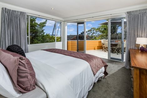 Photo of property in 1007 Beach Road, Torbay, Auckland, 0630