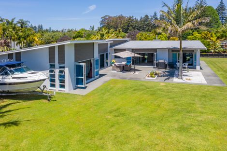 Photo of property in 1 Kotare Heights, Kerikeri, 0230