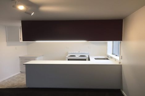 Photo of property in 2/218 Onepu Road, Lyall Bay, Wellington, 6022