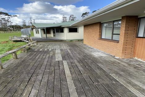 Photo of property in 10 Bycroft Road, Karaka, Papakura, 2578