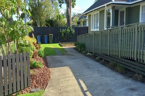 Photo of property in 512 Te Atatu Road, Te Atatu Peninsula, Auckland, 0610