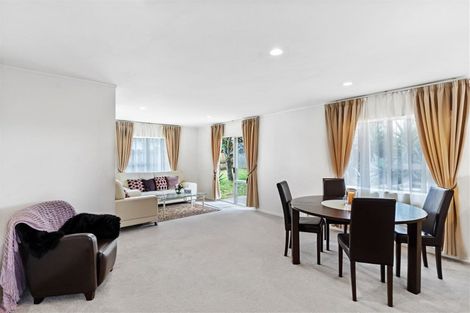 Photo of property in 51 Barbados Drive, Unsworth Heights, Auckland, 0632