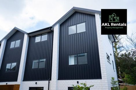 Photo of property in 7/22 Yeovil Road, Te Atatu Peninsula, Auckland, 0610