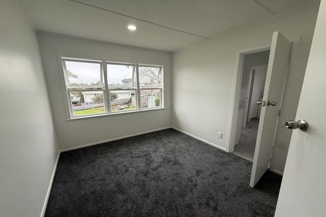 Photo of property in 11 Hooks Road, Manurewa, Auckland, 2102
