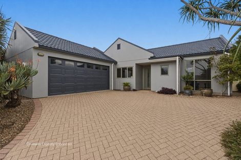 Photo of property in 250 Castlewold Drive, Bethlehem, Tauranga, 3110