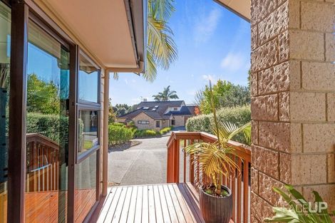 Photo of property in 13 Hobie Court, West Harbour, Auckland, 0618