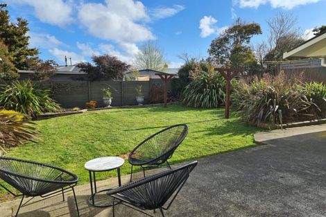 Photo of property in 35 Rhodes Drive, Kelvin Grove, Palmerston North, 4414