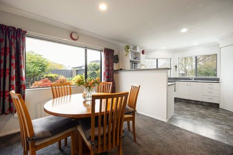 Photo of property in 2 Pascal Place, Flagstaff, Hamilton, 3210