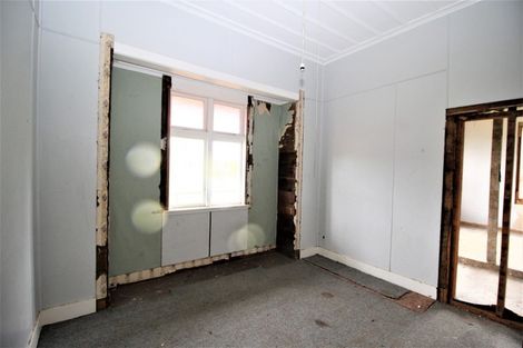 Photo of property in 32 Ross Street, Woodville, 4920