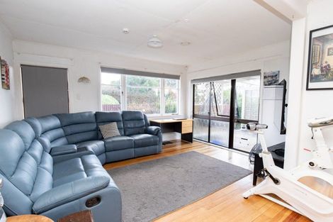 Photo of property in 33 Hayward Road, Ngatea, 3503