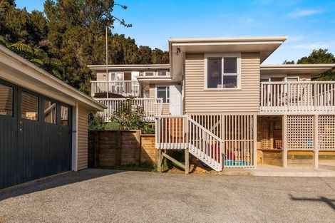 Photo of property in 111 Horoeka Street, Stokes Valley, Lower Hutt, 5019