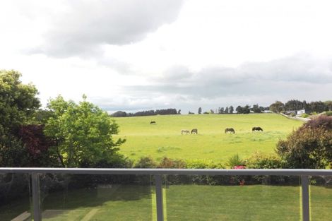 Photo of property in 8 Clifford Close, Levin, 5510