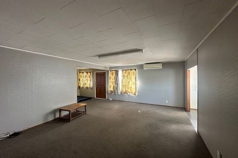 Photo of property in 34 Ferndown Avenue, Papatoetoe, Auckland, 2025