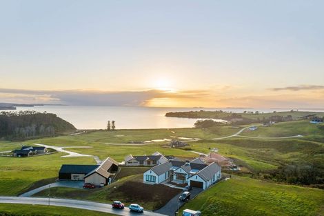 Photo of property in 10 Hurihuri Road, Okura Bush, Silverdale, 0794