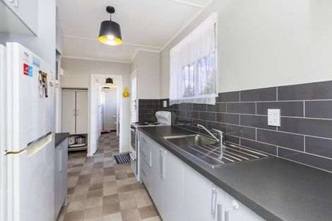 Photo of property in 2/39 Palmer Court, Silverstream, Upper Hutt, 5019